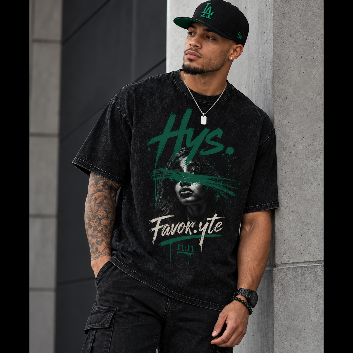 Hys. Favor.yte Signature Tee - Black Acid Wash / Emerald