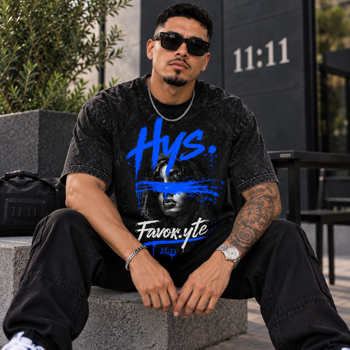 Hys. Favor.yte Signature Tee - Black Acid Wash / Royal